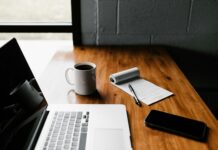 SINGLE-TASKING AT WORK